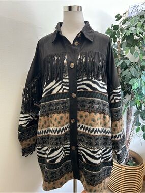 Davi & Dani • NWT Western Fringe Mixed  Print Button Front Shacket Jacket | Boho